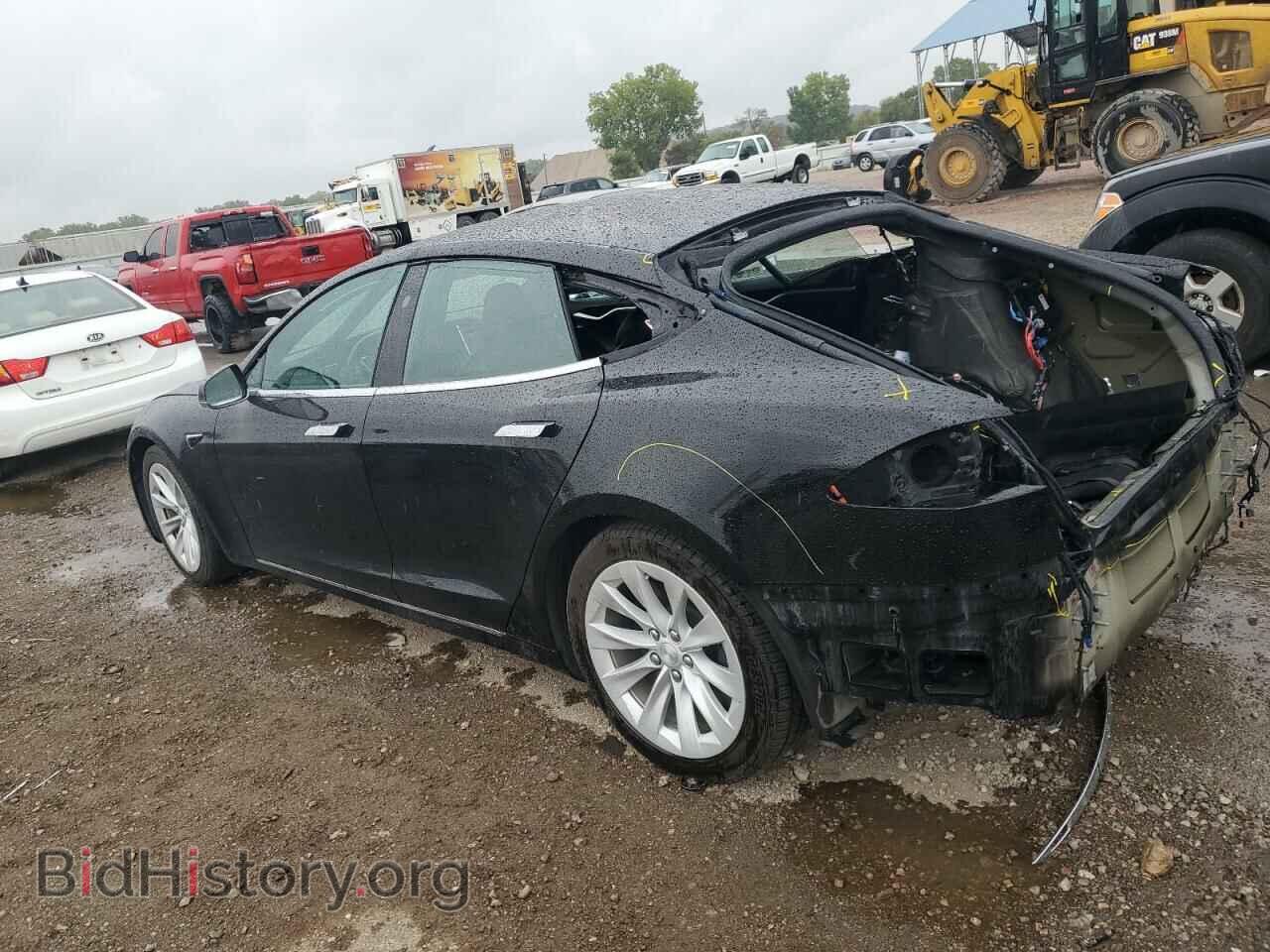 2017 TESLA MODEL S - VIN: 5YJSA1E28HF228671 - Фото 2