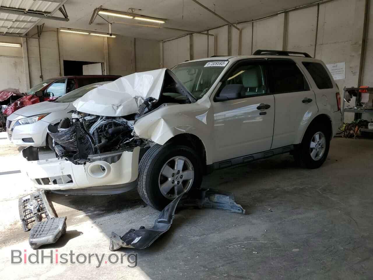 Фотография 1FMCU0D75AKB61132 - FORD ESCAPE 2010