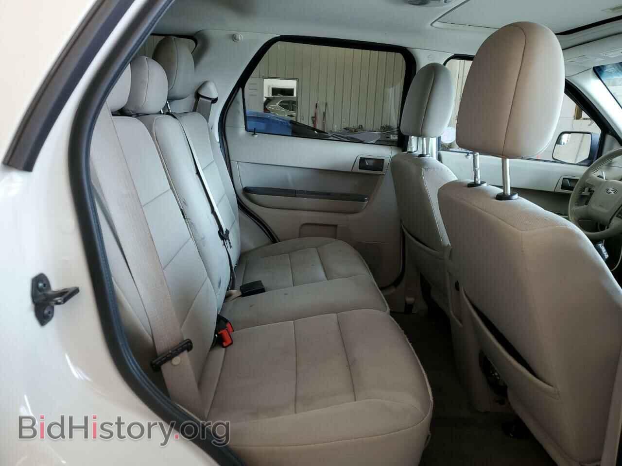 2010 FORD ESCAPE - VIN: 1FMCU0D75AKB61132 - Фото 11