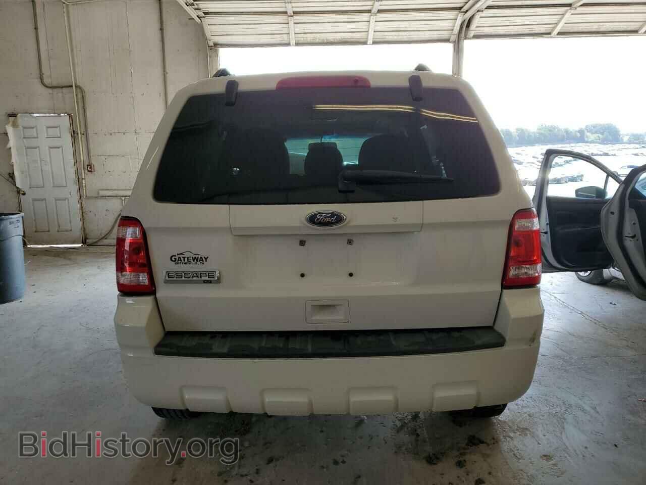 2010 FORD ESCAPE - VIN: 1FMCU0D75AKB61132 - Фото 6