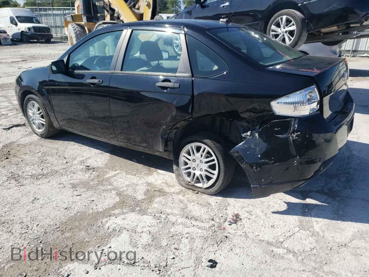 2011 FORD FOCUS - VIN: 1FAHP3FN1BW162728 - Фото 2