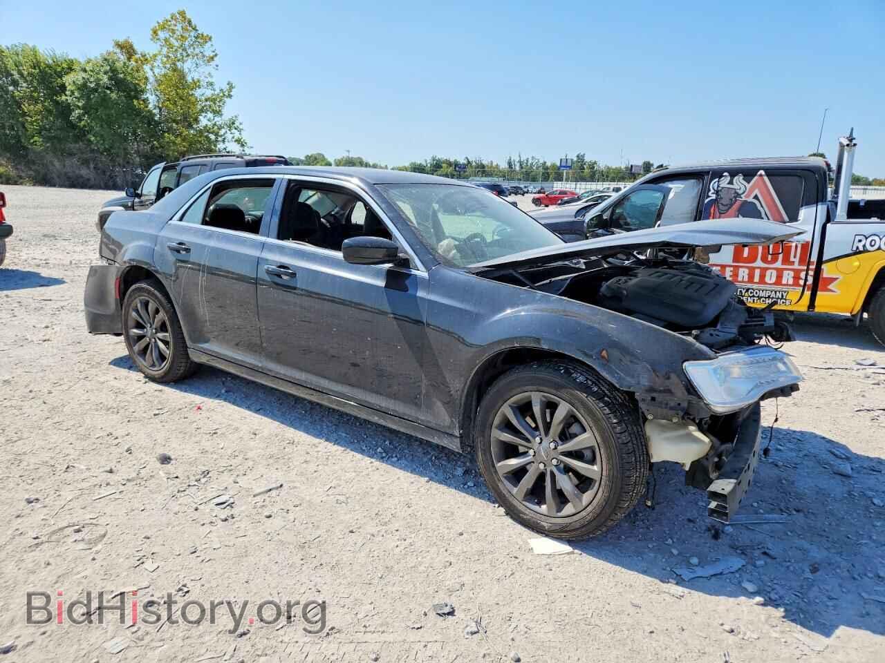 2015 CHRYSLER 300 - VIN: 2C3CCARG8FH842376 - Photo 4