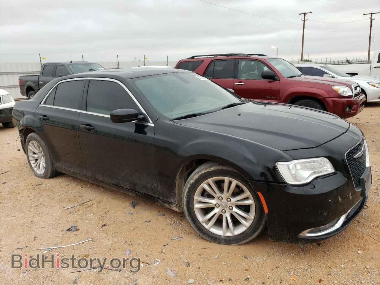 2017 CHRYSLER 300 - VIN: 2C3CCAAG3HH540122 - Фото 4