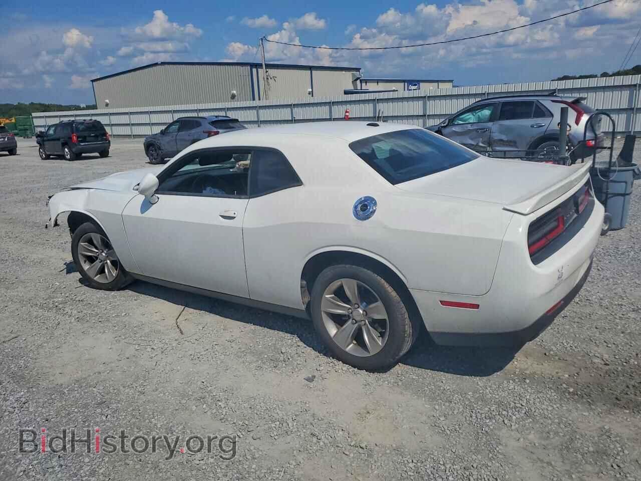 2018 DODGE CHALLENGER - VIN: 2C3CDZAG2JH220033 - Photo 2
