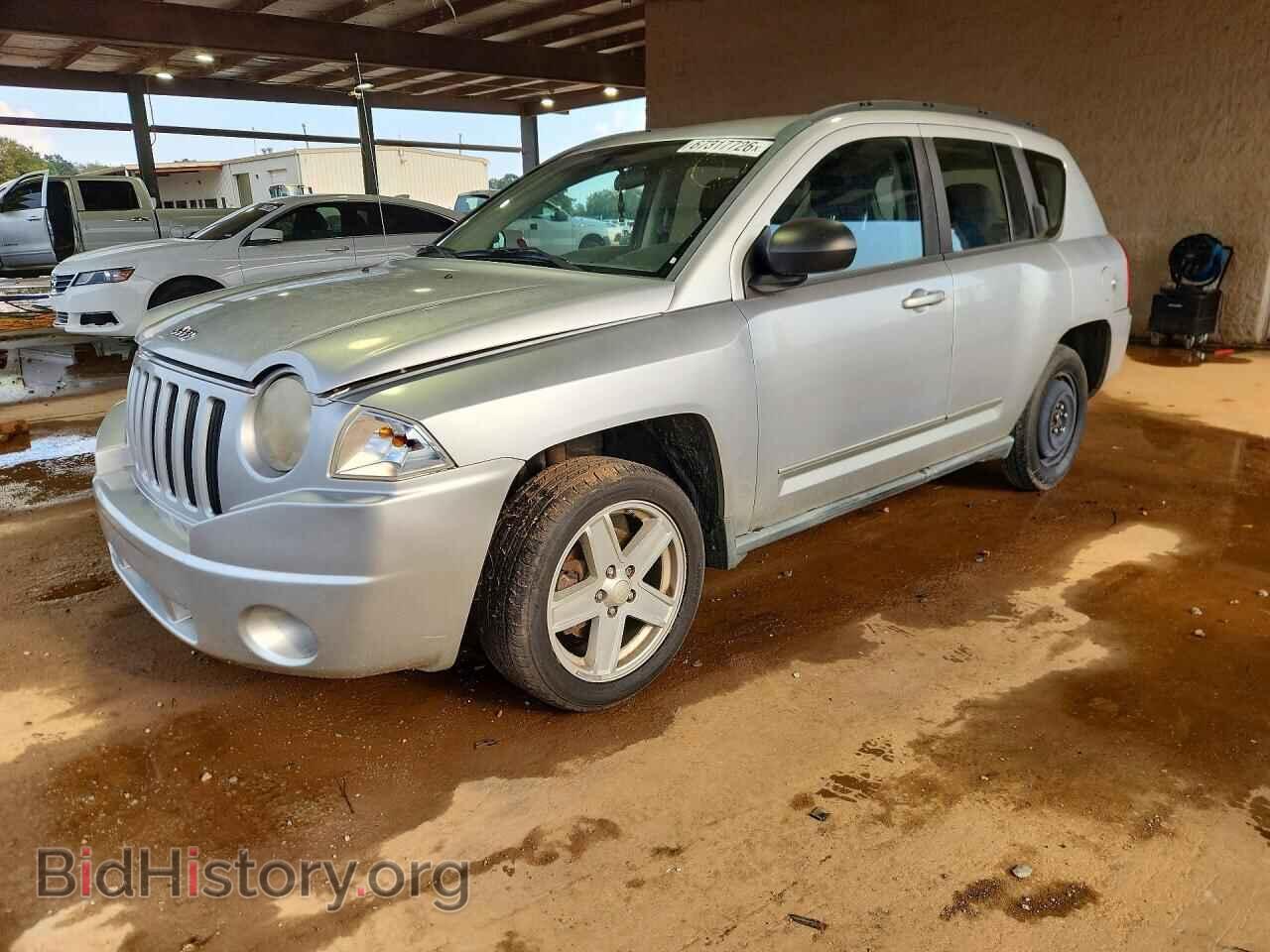 Фотография 1J4NF4FB0AD584733 - JEEP COMPASS 2010