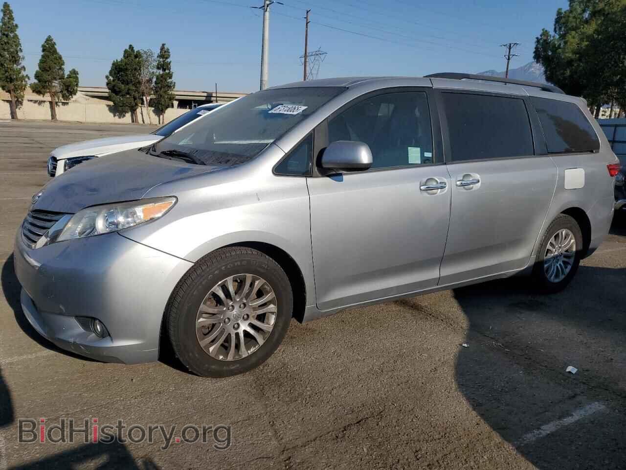 Photo 5TDYK3DC3FS657268 - TOYOTA All Models 2015