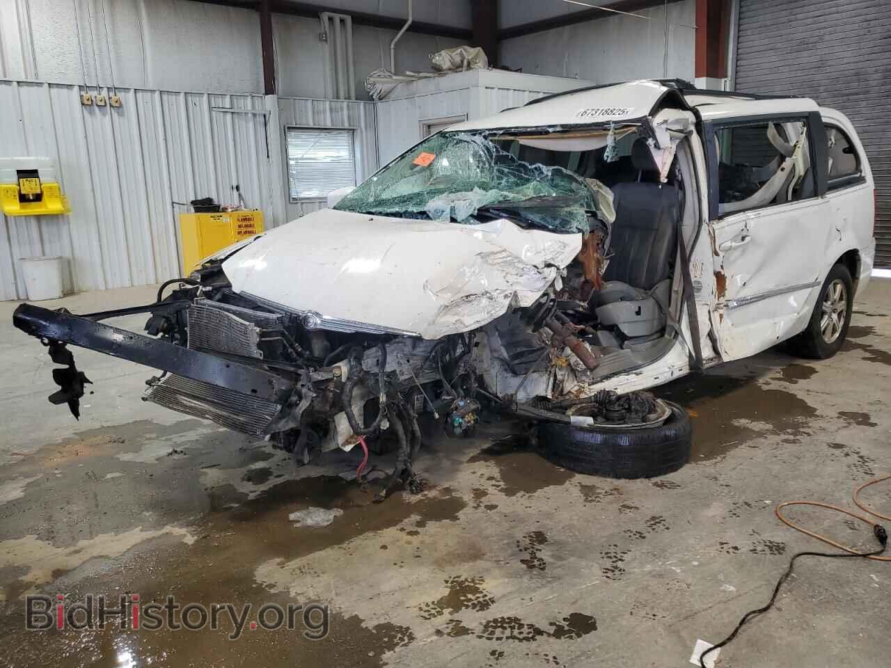 Photo 2A4RR5D1XAR109337 - CHRYSLER MINIVAN 2010