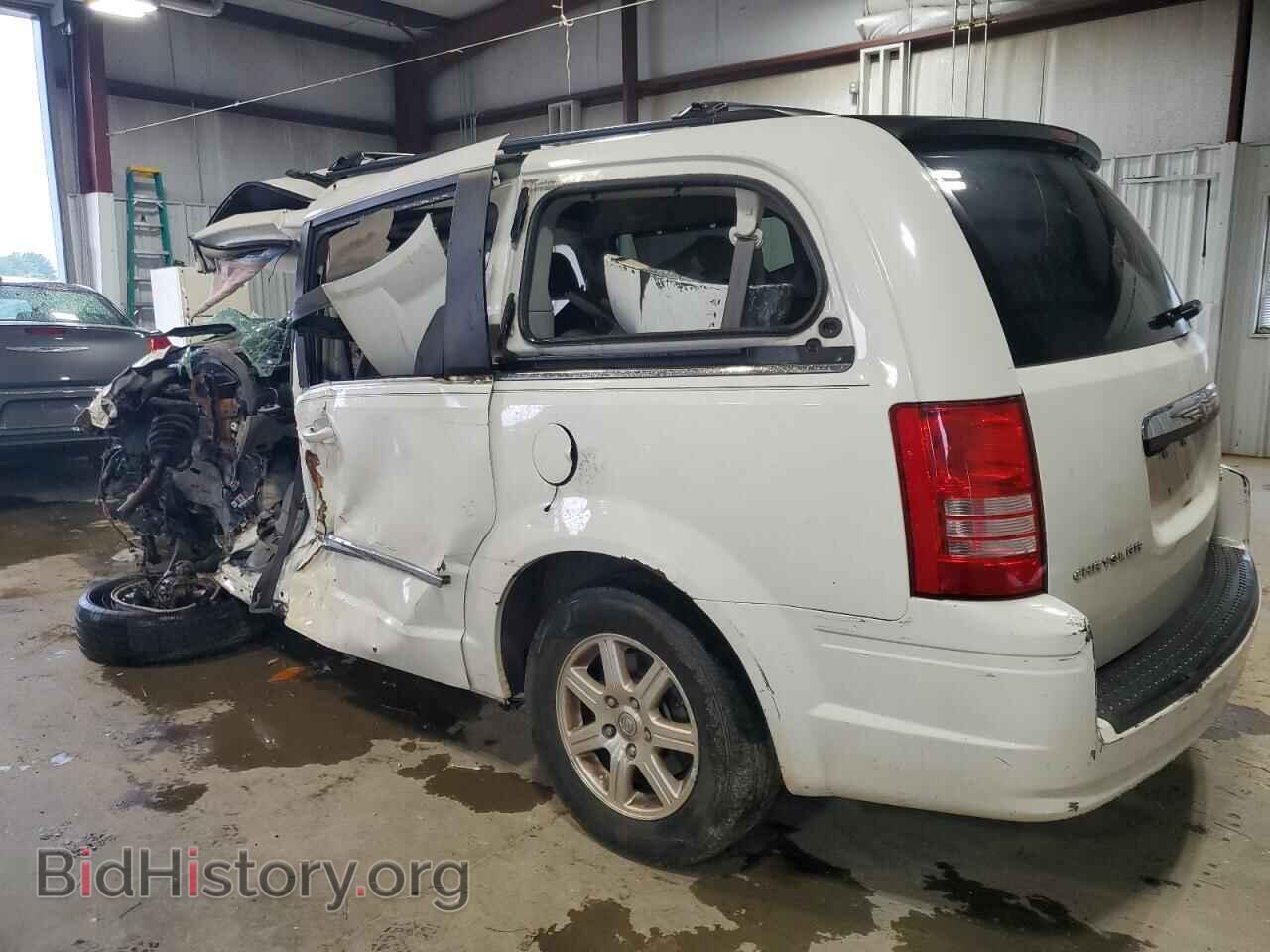 2010 CHRYSLER MINIVAN - VIN: 2A4RR5D1XAR109337 - Фото 2