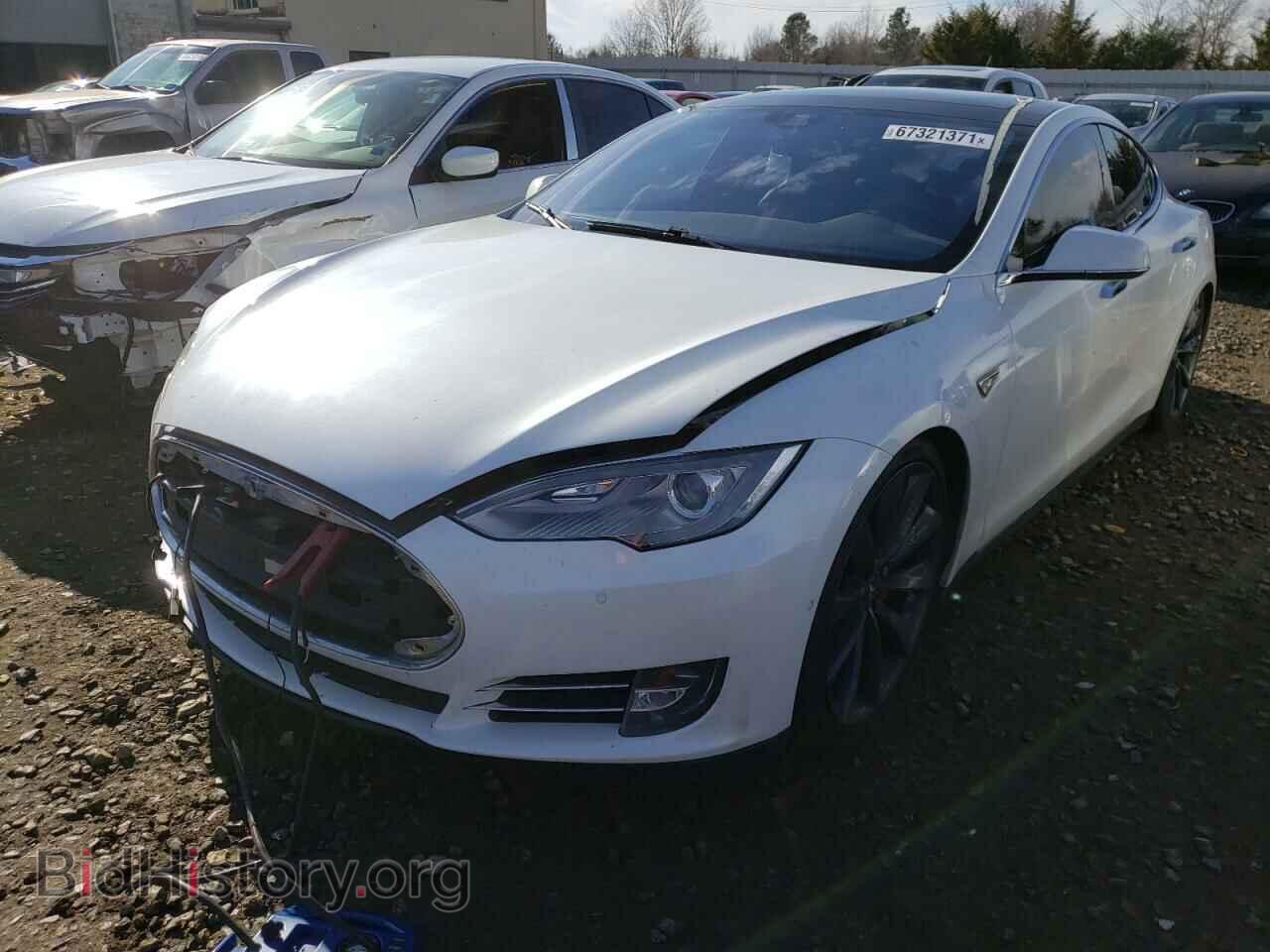 2015 TESLA MODEL S - VIN: 5YJSA1V40FF100505 - Фото 2