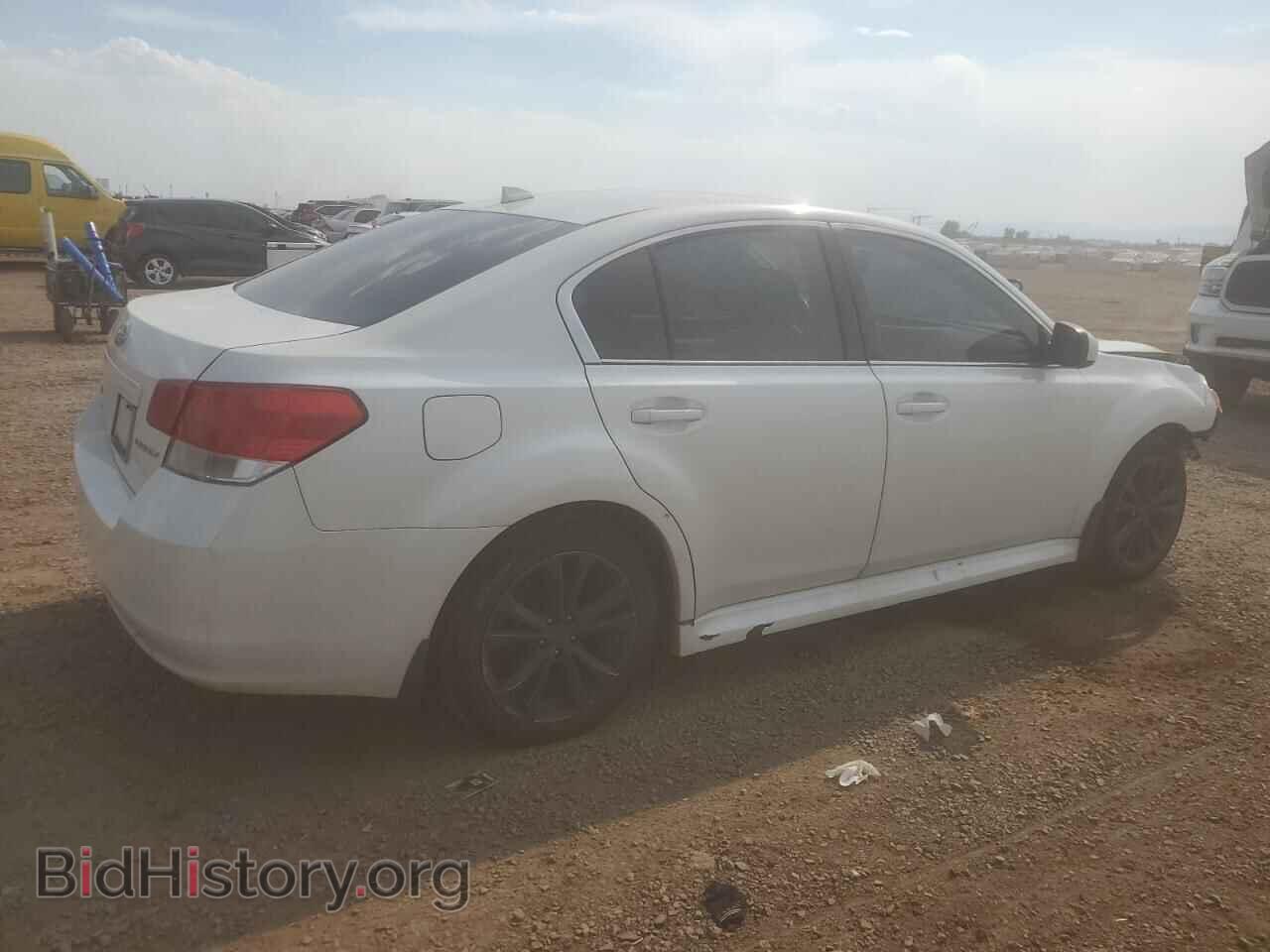 2014 SUBARU LEGACY - VIN: 4S3BMCC64E3020465 - Фото 3