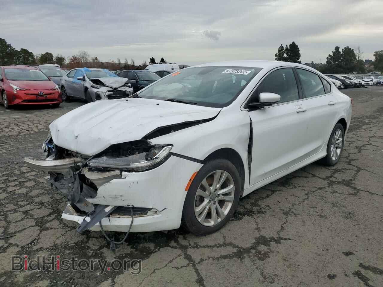 2015 CHRYSLER 200 - VIN: 1C3CCCAB2FN621567 - Фото 2