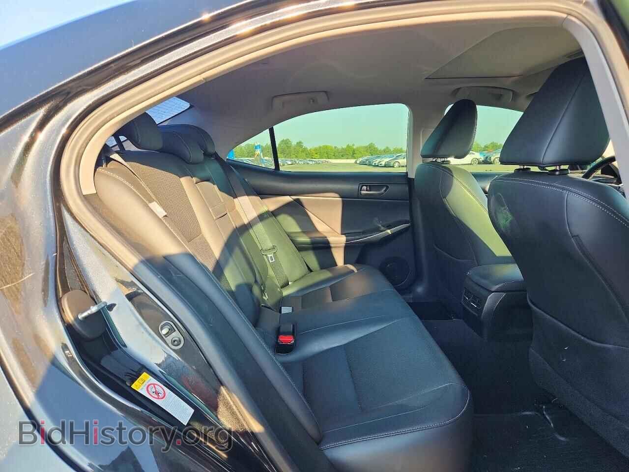 2017 LEXUS IS - VIN: JTHCM1D20H5016103 - Photo 10