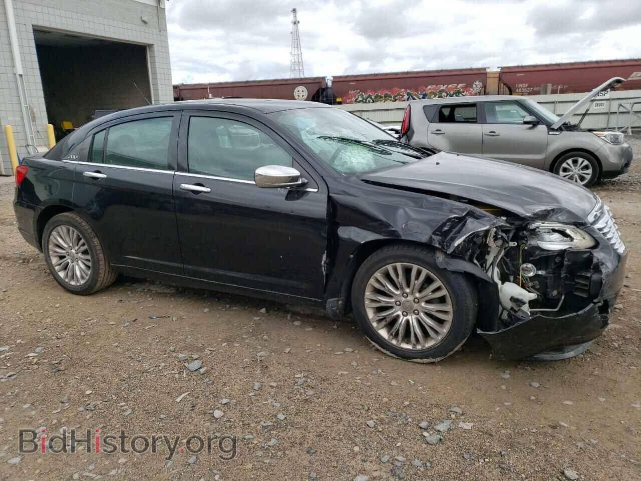 2011 CHRYSLER 200 - VIN: 1C3BC2FG3BN503287 - Фото 4