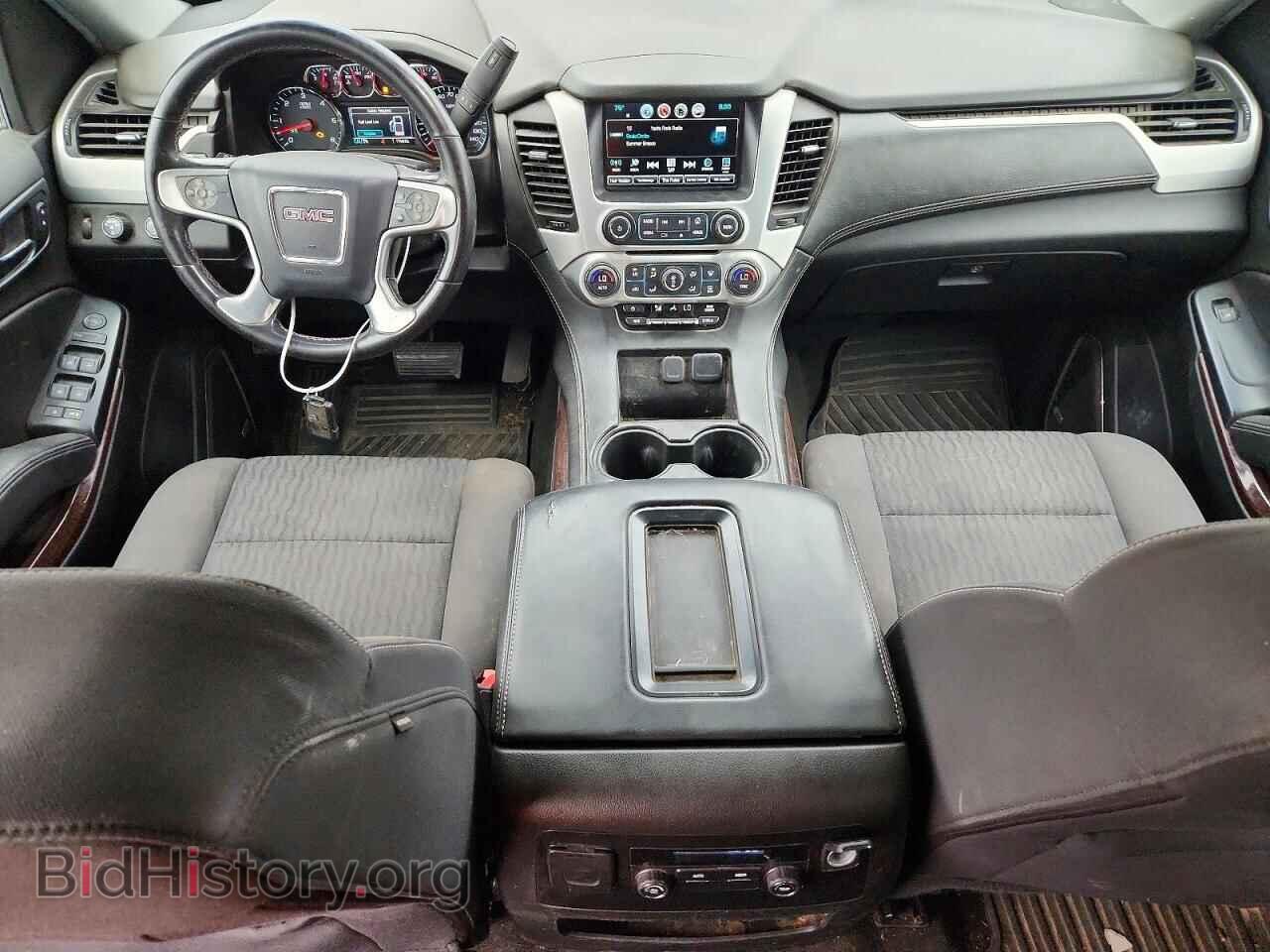 2018 GMC YUKON - VIN: 1GKS2AKC4JR118960 - Photo 8