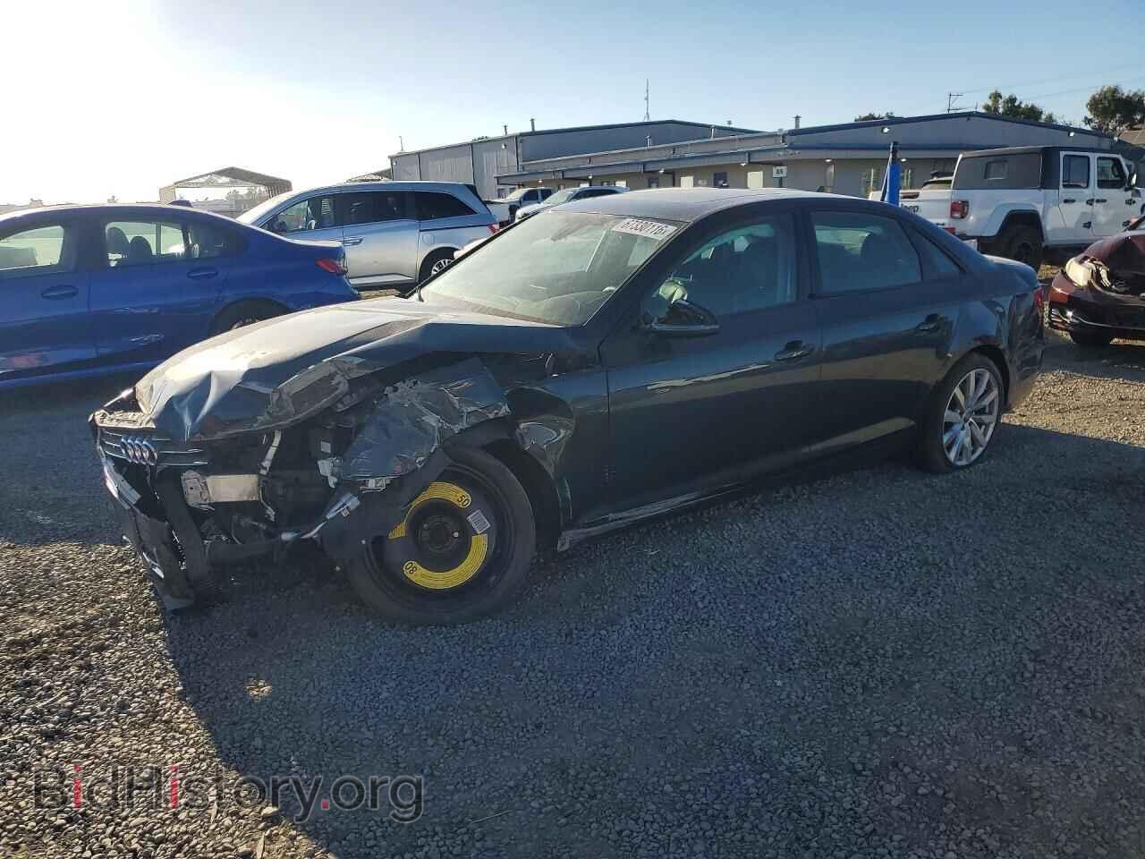 Photo WAUGMAF41HA078647 - AUDI A4 2017