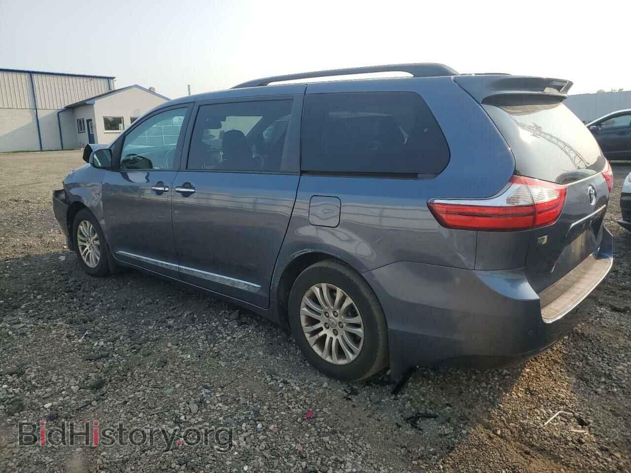 2017 TOYOTA All Models - VIN: 5TDYZ3DC5HS831694 - Фото 2
