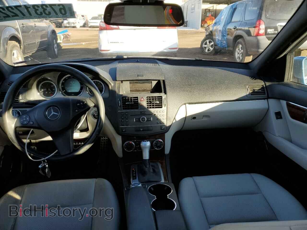 2011 MERCEDES-BENZ C-CLASS - VIN: WDDGF5EB2BA500832 - Фото 8