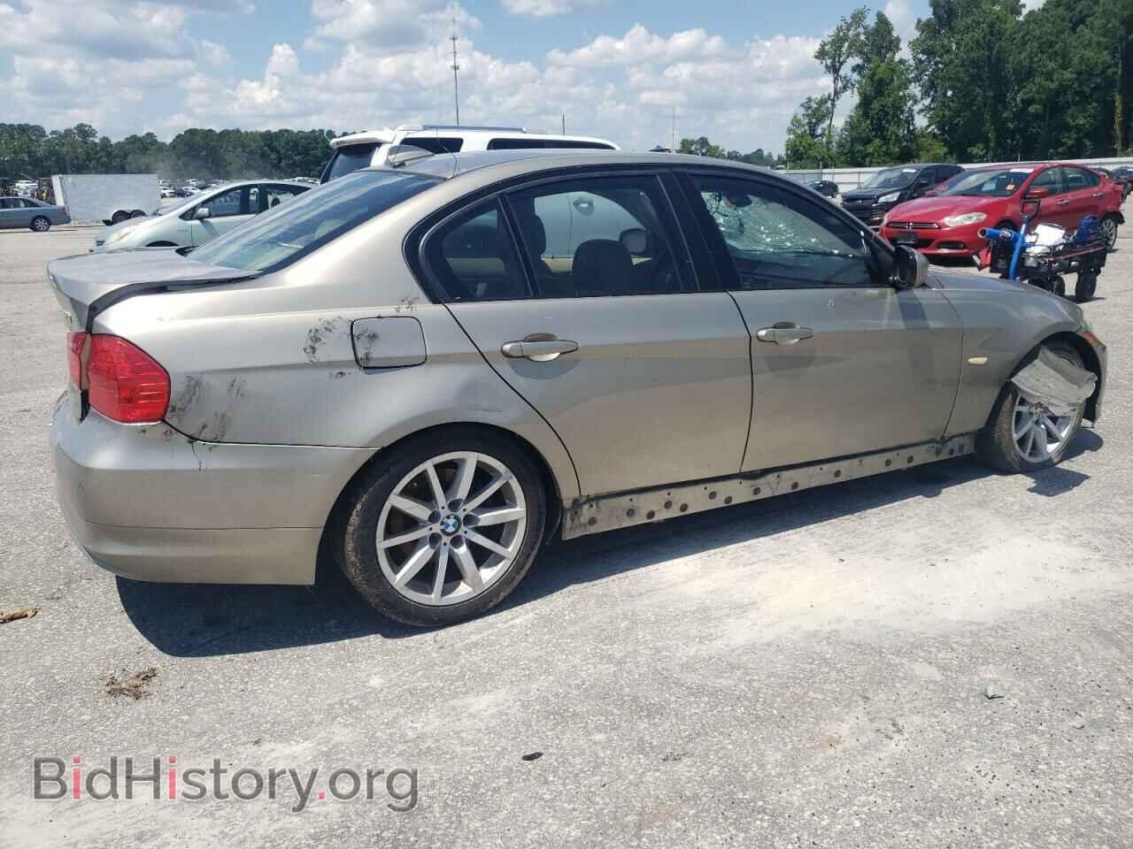 2011 BMW 3 SERIES - VIN: WBAPH7C53BE683533 - Фото 3