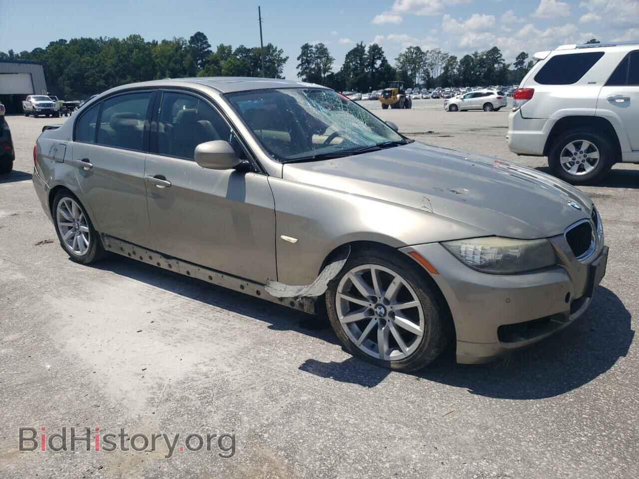 2011 BMW 3 SERIES - VIN: WBAPH7C53BE683533 - Фото 4