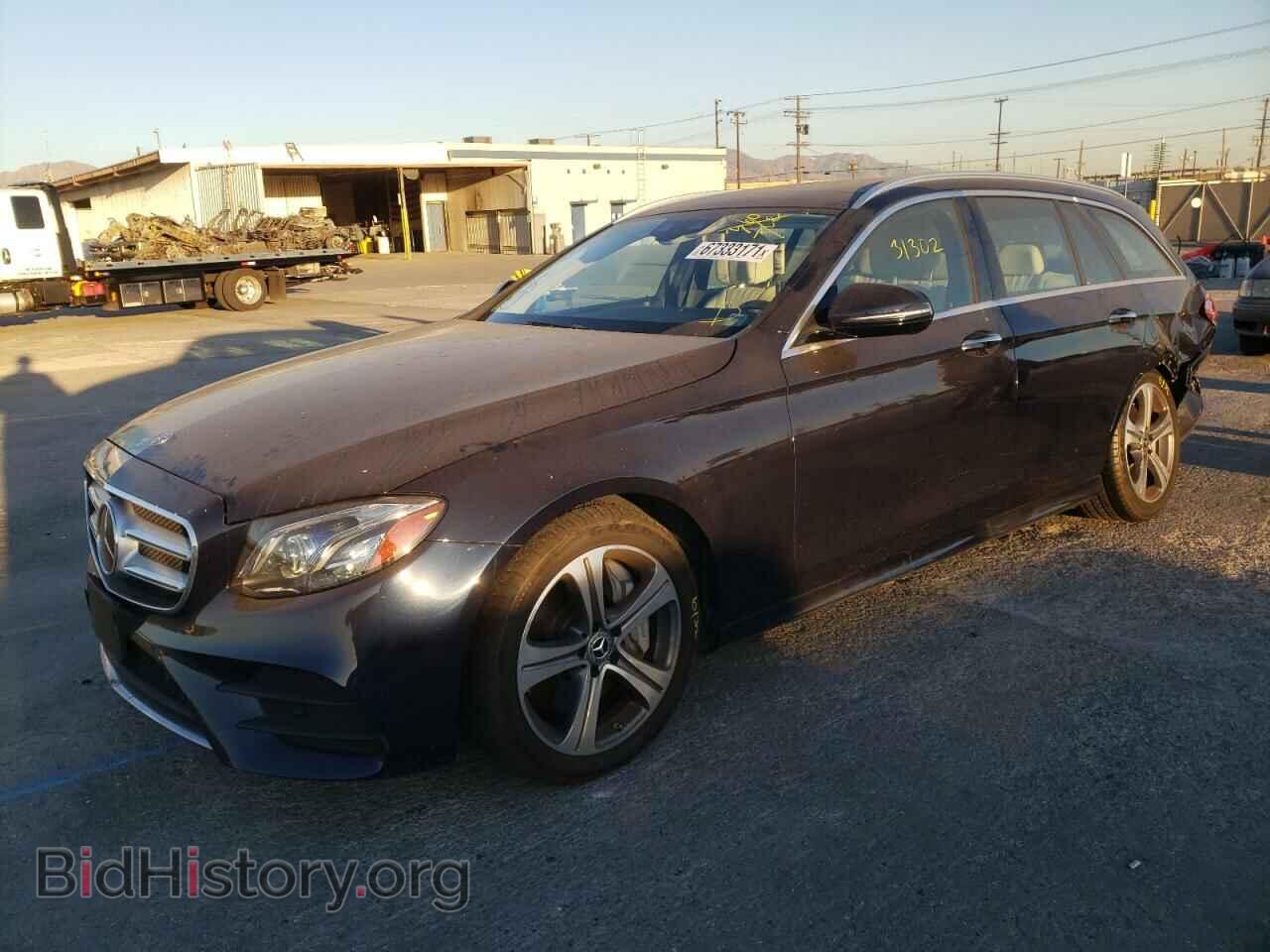 2019 MERCEDES-BENZ E-CLASS - VIN: WDDZH6JB8KA684155 - Фото 2