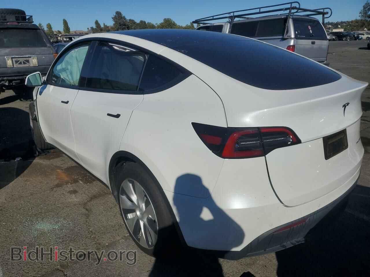 2021 TESLA MODEL Y - VIN: 5YJYGDEE1MF198279 - Photo 2