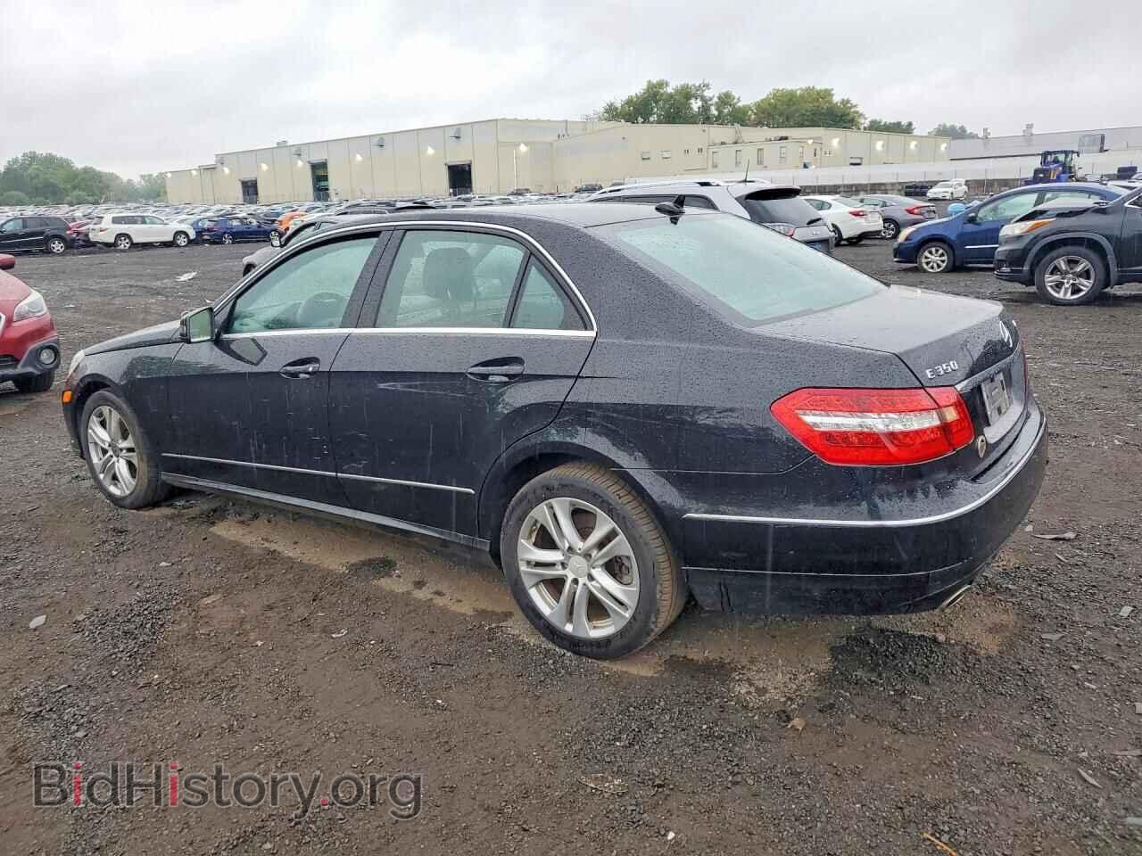 2011 MERCEDES-BENZ E-CLASS - VIN: WDDHF8HB0BA296517 - Photo 2