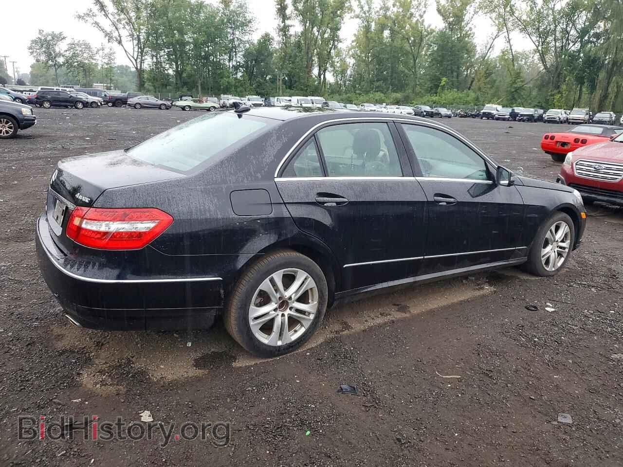 2011 MERCEDES-BENZ E-CLASS - VIN: WDDHF8HB0BA296517 - Photo 3
