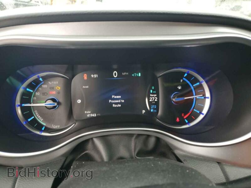 2019 Chrysler PACIFICA (VIN 2C4RC1H79KR532927) — фото 9 из 13