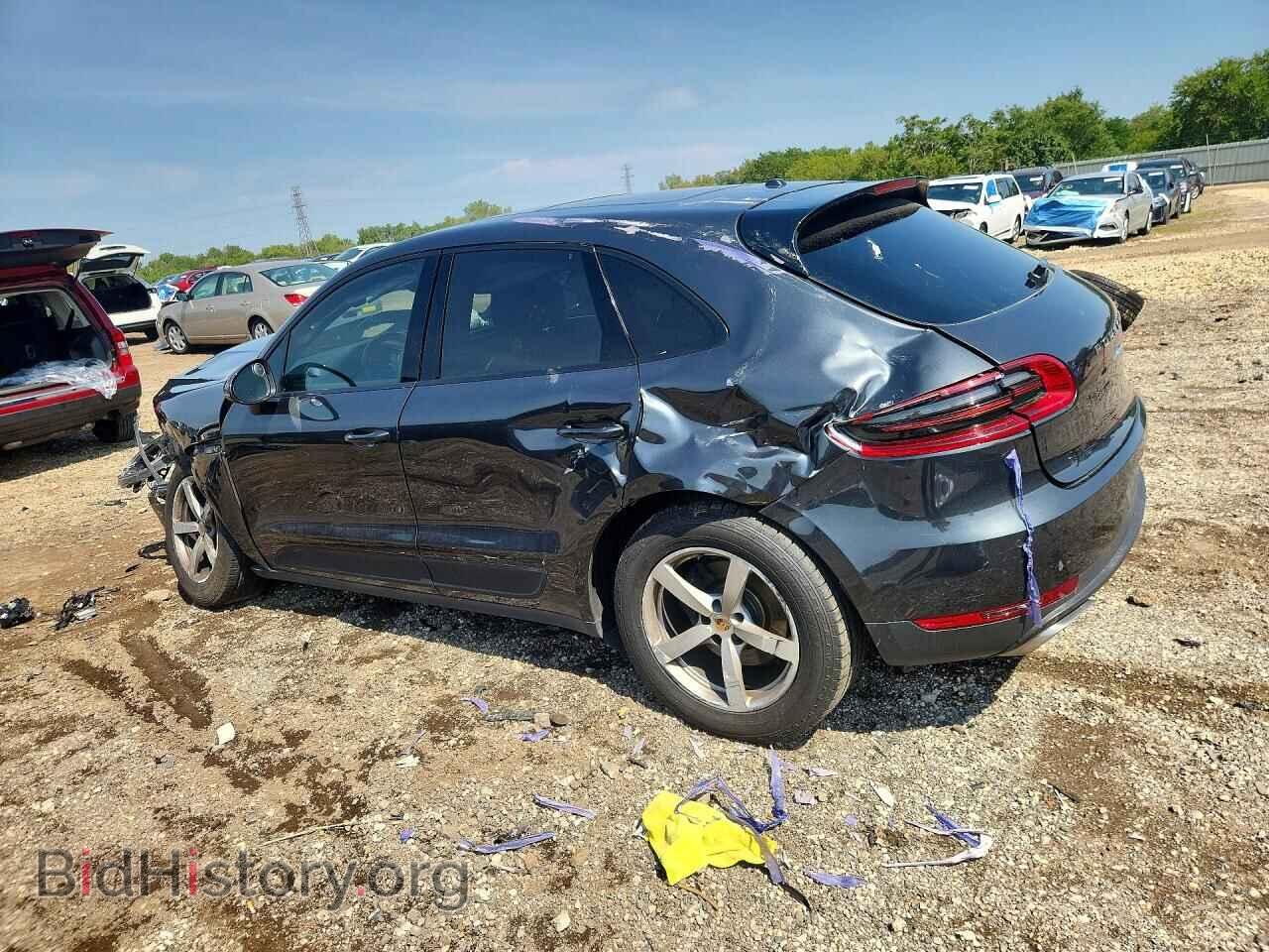 2017 PORSCHE MACAN - VIN: WP1AA2A54HLB00585 - Photo 2