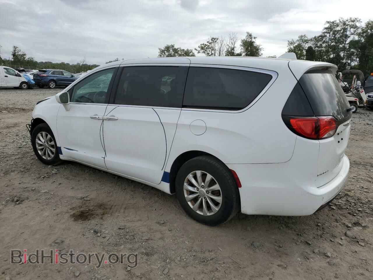 2019 CHRYSLER PACIFICA - VIN: 2C4RC1FG8KR720678 - Фото 2