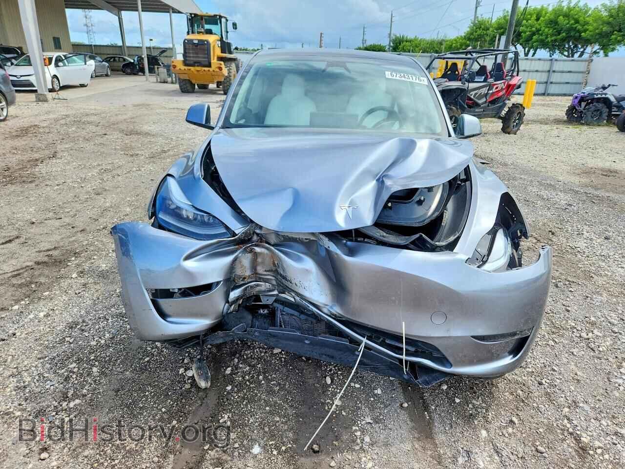 2025 TESLA MODEL Y - VIN: 7SAYGDEF3SA371516 - Photo 5