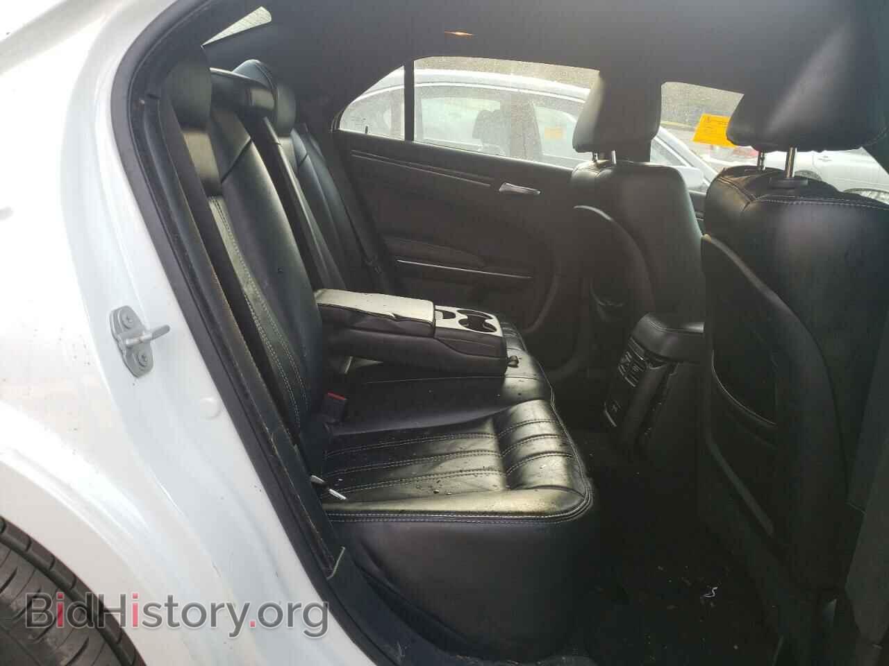 2019 CHRYSLER 300 - VIN: 2C3CCABG8KH617928 - Фото 6