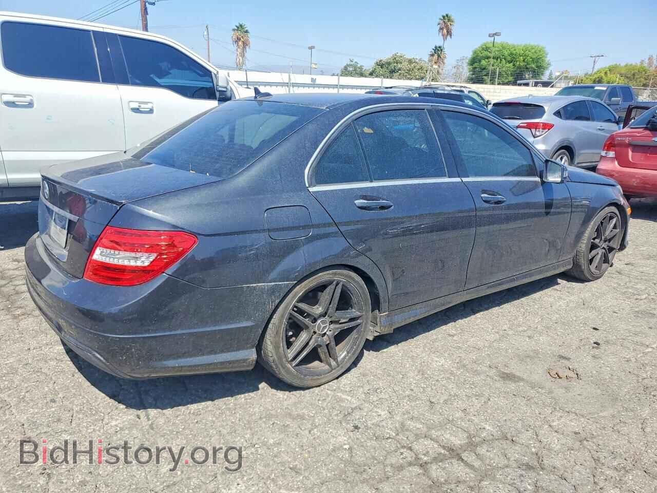 2012 MERCEDES-BENZ C-CLASS - VIN: WDDGF4HB3CA651640 - Фото 3
