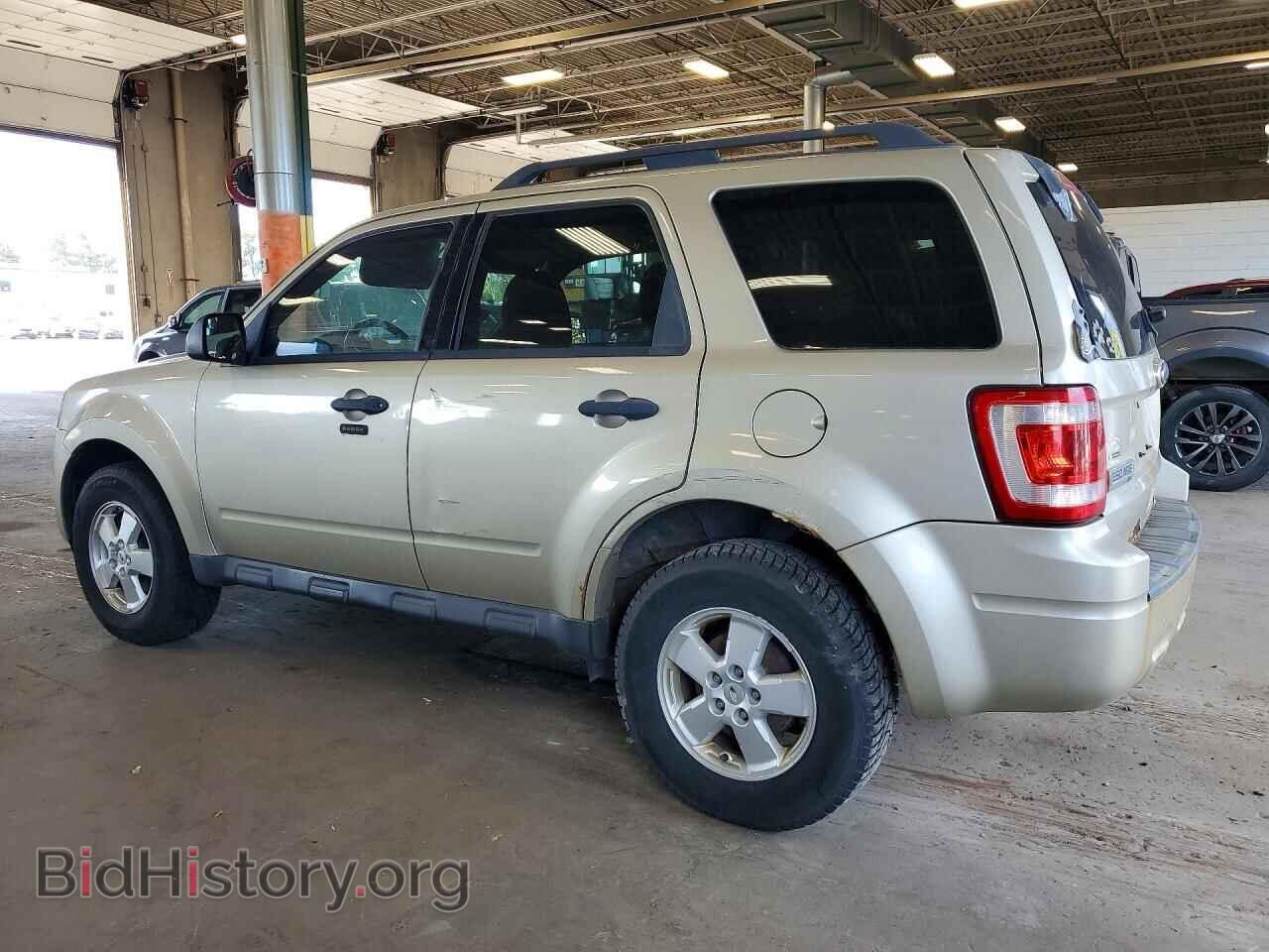 2010 FORD ESCAPE - VIN: 1FMCU0D72AKD21113 - Photo 2