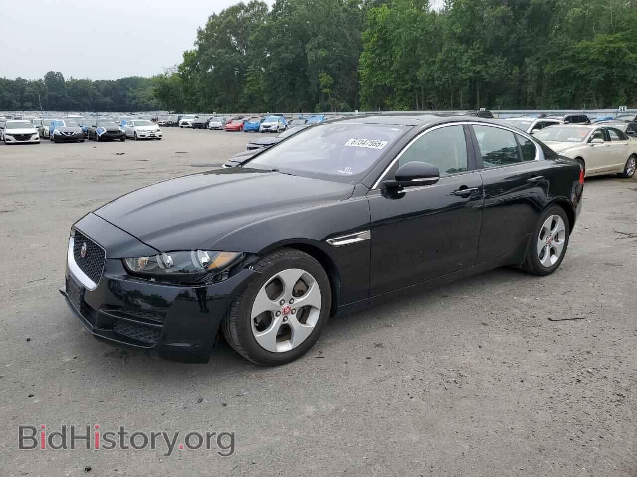 Photo SAJAR4BG2HA949729 - JAGUAR XE 2017