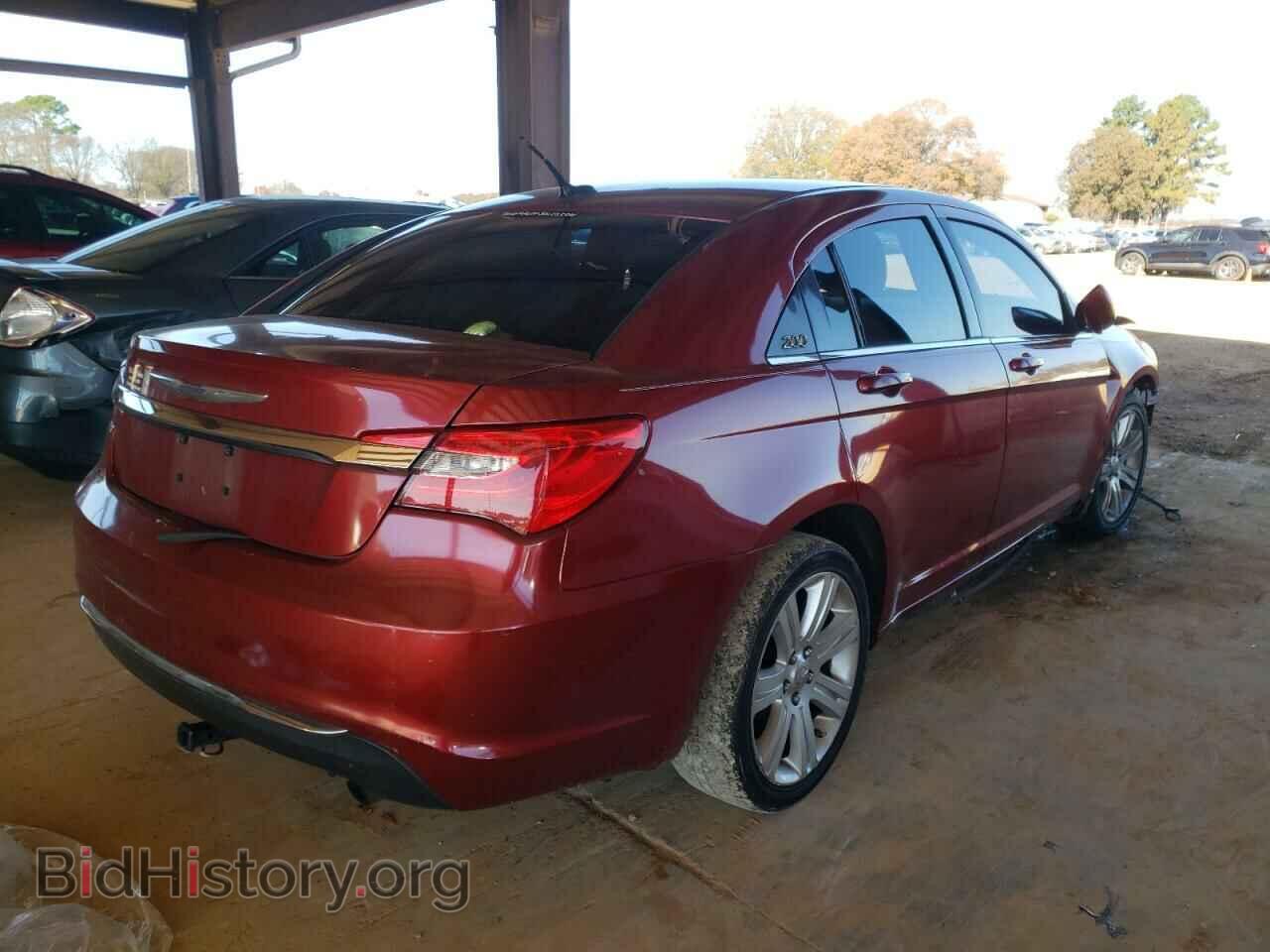 2013 CHRYSLER 200 - VIN: 1C3CCBAB0DN670063 - Фото 4