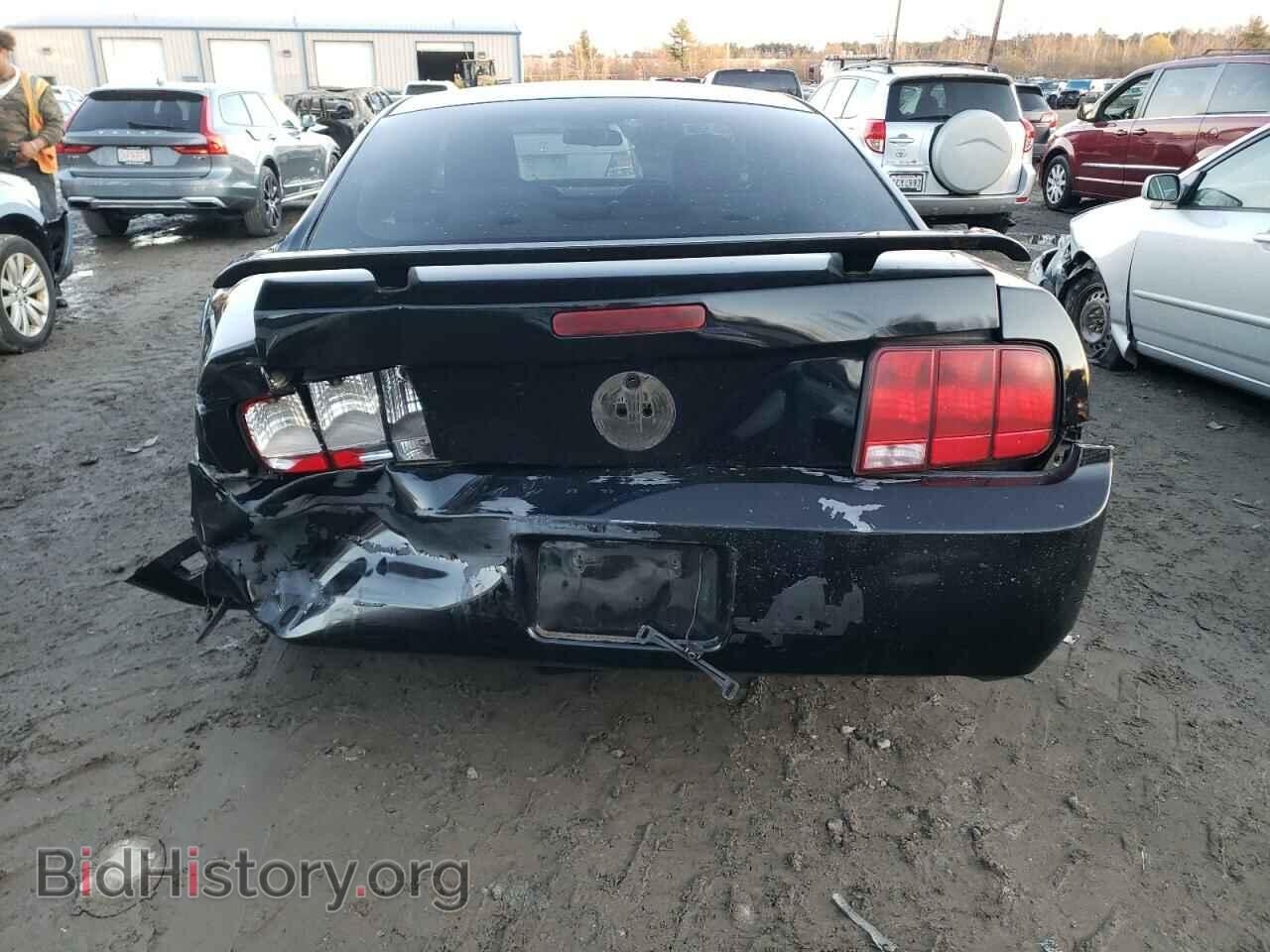 2008 FORD MUSTANG - VIN: 1ZVHT80N085118212 - Фото 6