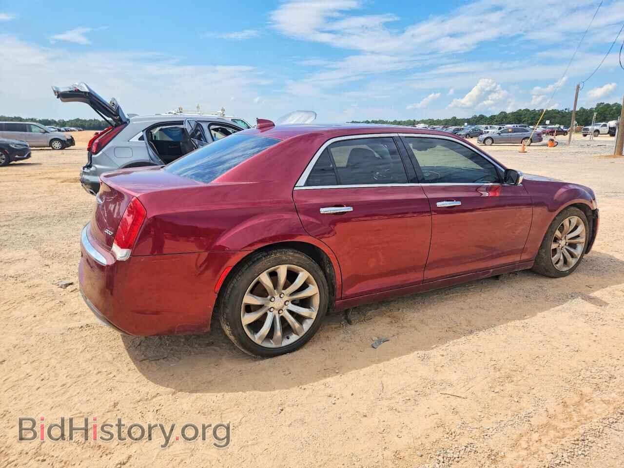 2019 CHRYSLER 300 - VIN: 2C3CCAEG5KH564696 - Фото 3