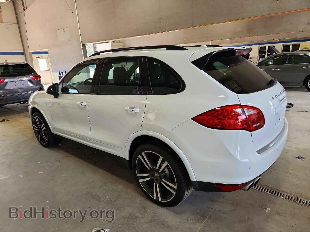 2014 PORSCHE CAYENNE - VIN: WP1AC2A20ELA80928 - Photo 2