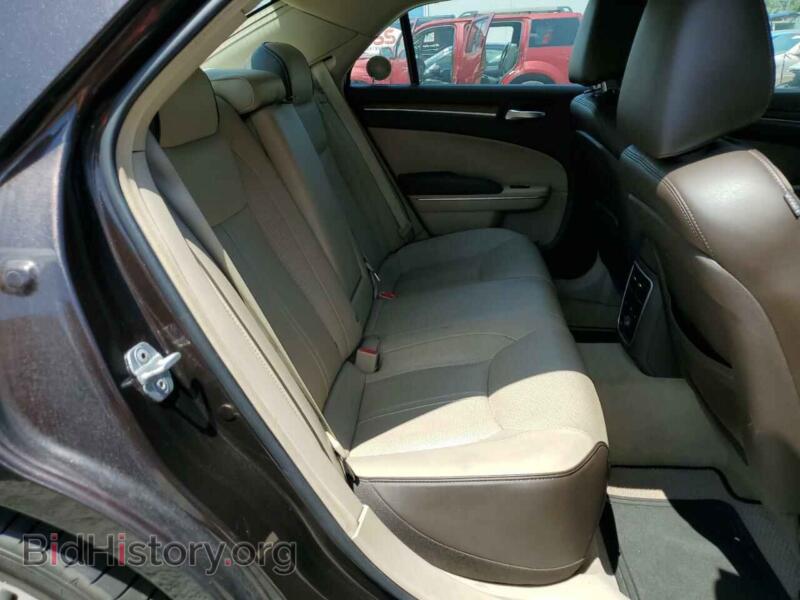 2012 Chrysler 300 (VIN 2C3CCAPT9CH228996) — фото 10 из 12
