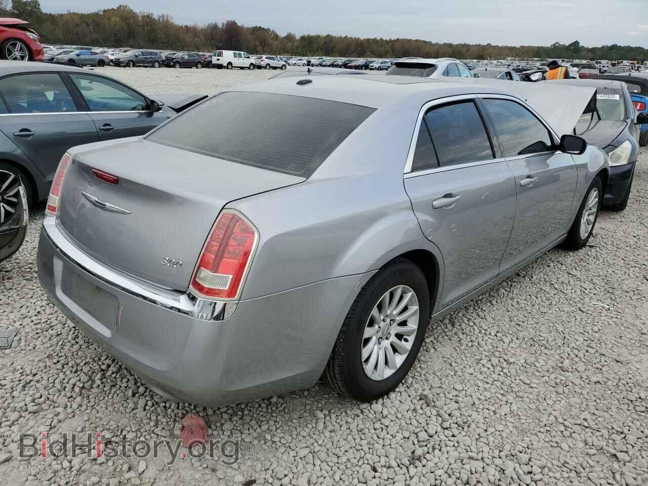 2013 CHRYSLER 300 - VIN: 2C3CCAAG2DH657264 - Фото 4