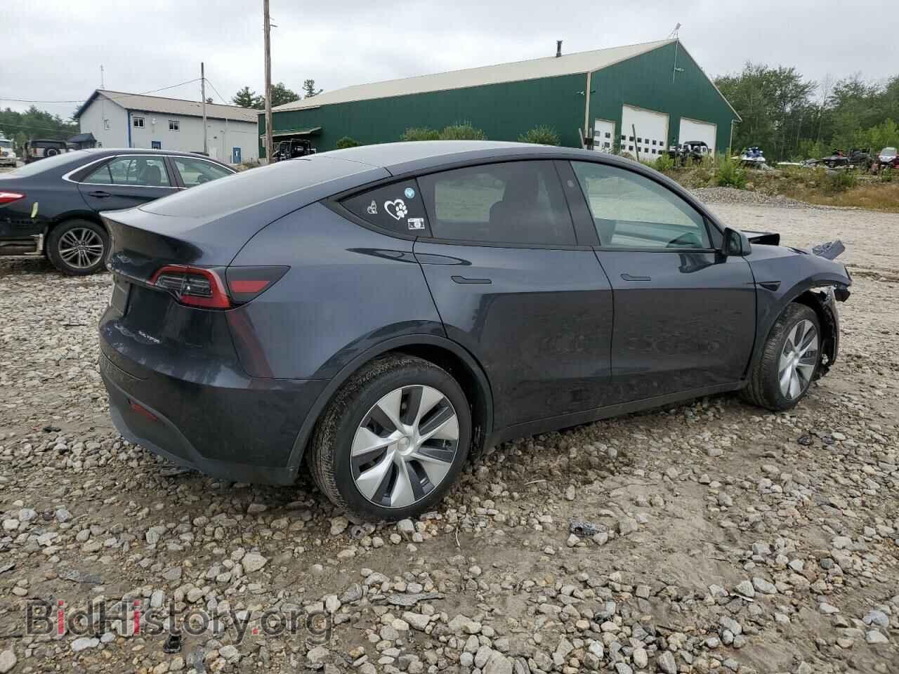 2024 TESLA MODEL Y - VIN: 7SAYGDEE7RA241272 - Фото 3