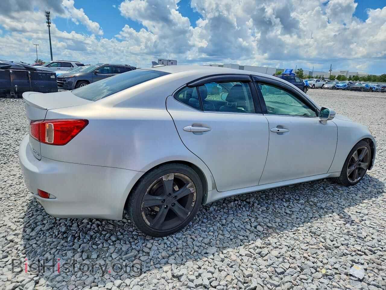 2011 LEXUS IS - VIN: JTHBF5C20B5145495 - Photo 3
