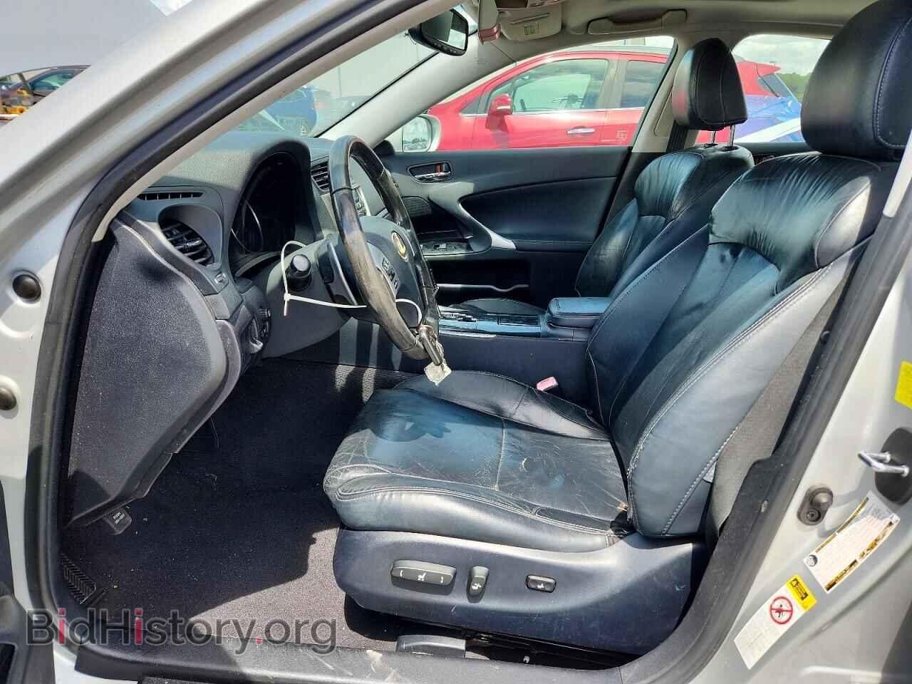 2011 LEXUS IS - VIN: JTHBF5C20B5145495 - Photo 7