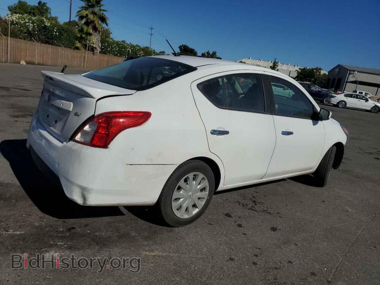 2019 NISSAN VERSA - VIN: 3N1CN7AP3KL879909 - Фото 3