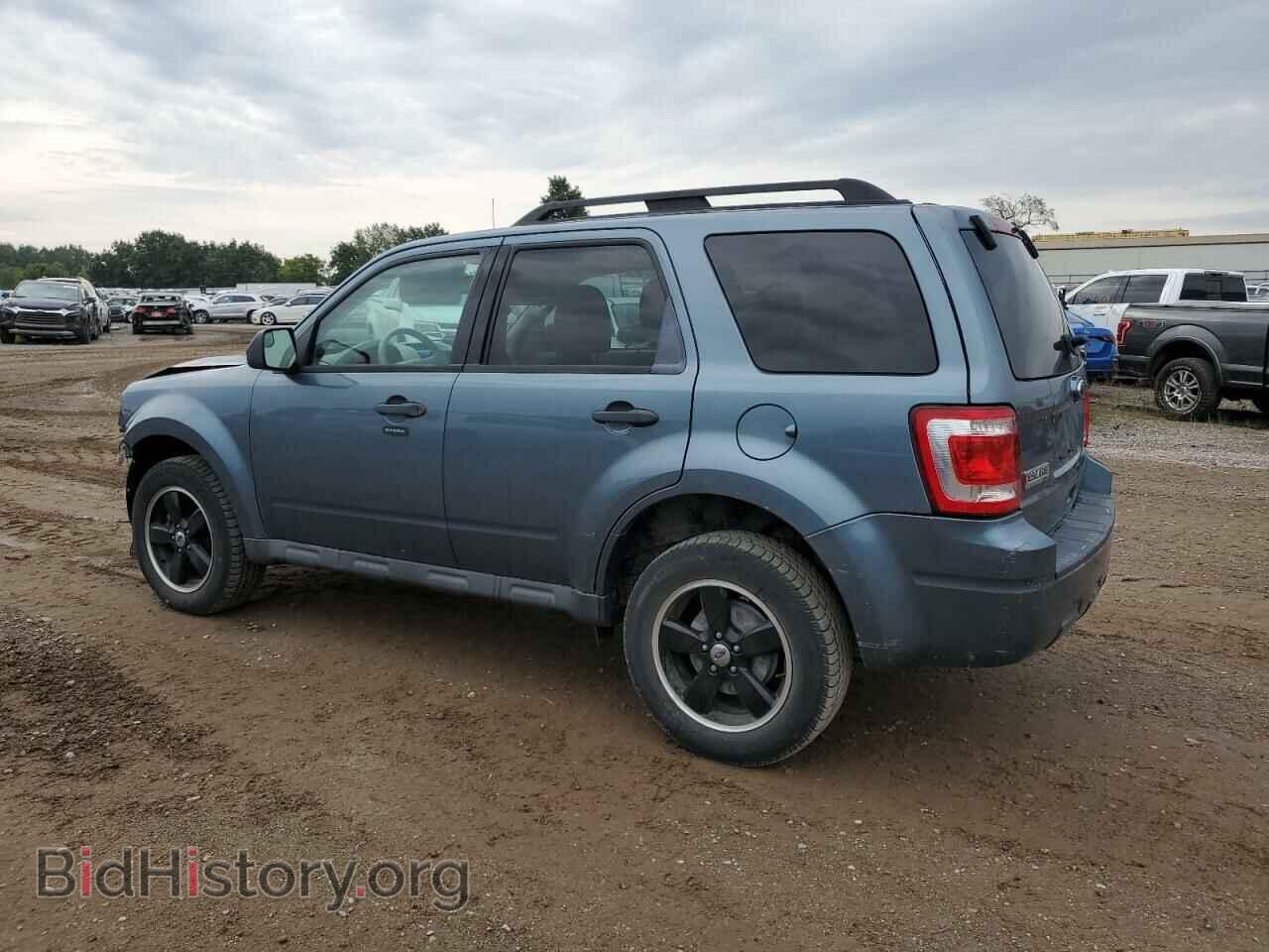 2011 FORD ESCAPE - VIN: 1FMCU0DG4BKA06542 - Фото 2