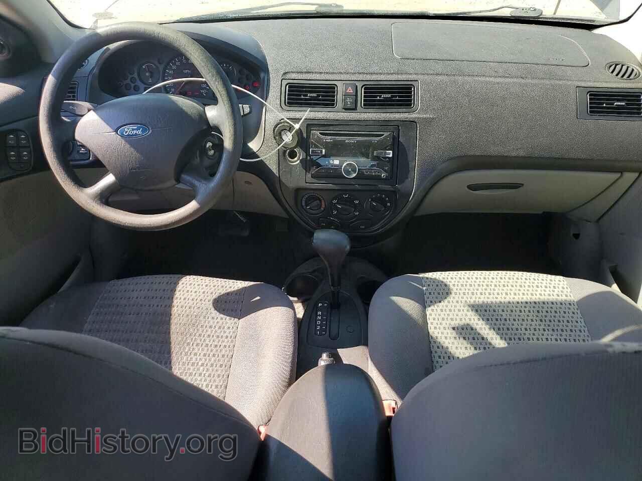 2007 FORD FOCUS - VIN: 1FAFP34N07W211046 - Photo 8