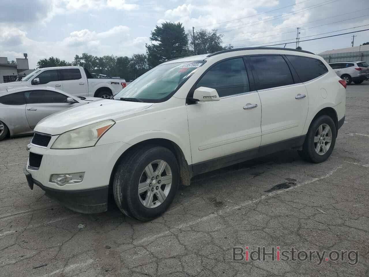 Photo 1GNKVGED6BJ282339 - CHEVROLET TRAVERSE 2011