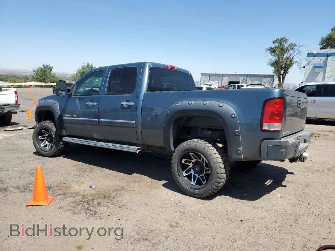 2011 GMC SIERRA - VIN: 1GT125CG7BF143306 - Фото 2