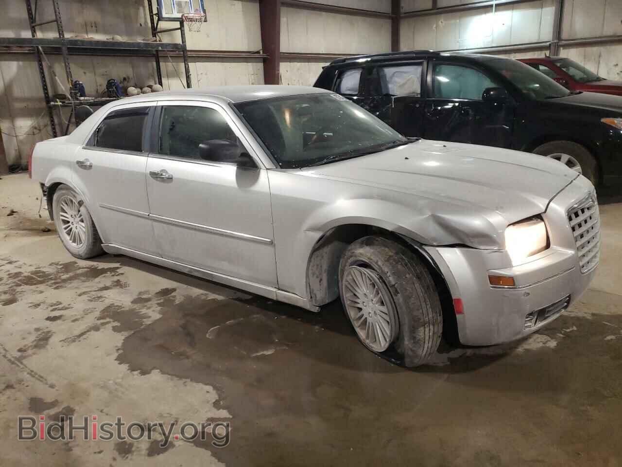2010 CHRYSLER 300 - VIN: 2C3CA5CV7AH220994 - Фото 4